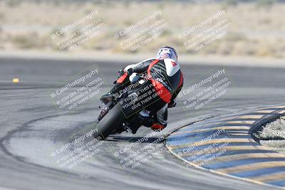 media/Dec-01-2025-Moto Forza (Mon) [[2daa91e15f]]/1-Advanced Group/Session 2 Turn 11 Backside/